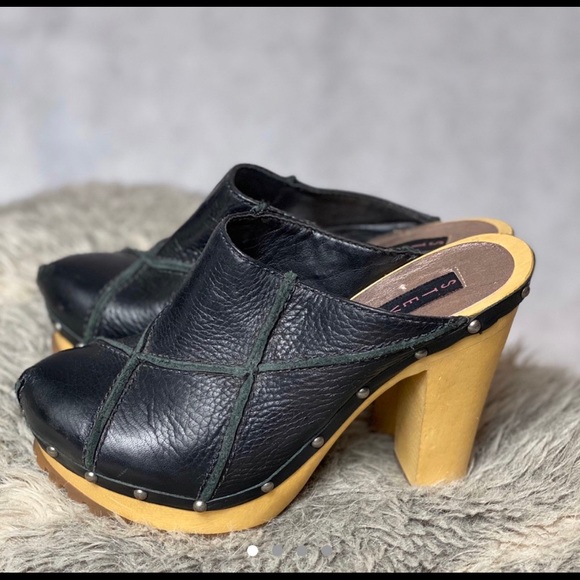 Steve Madden Leather Booties - Picture 2 of 4